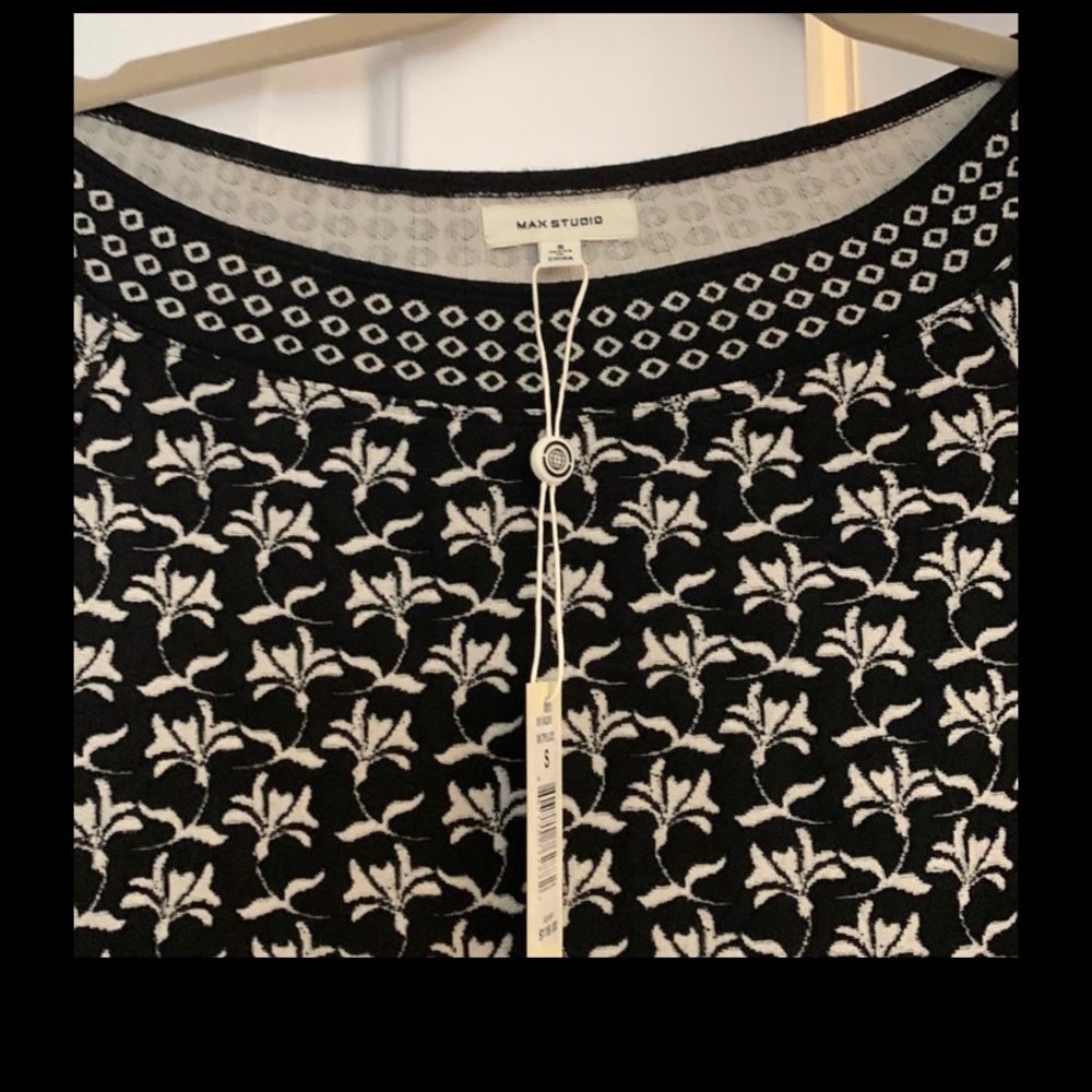Max Studio NWT thin sweater dress Small